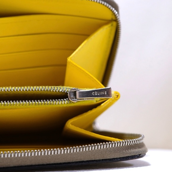 Celine Zippy Wallet - Picture 4 of 10